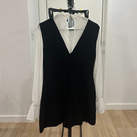 BCBG Generation Romper Size 2 - Picture 3 of 4